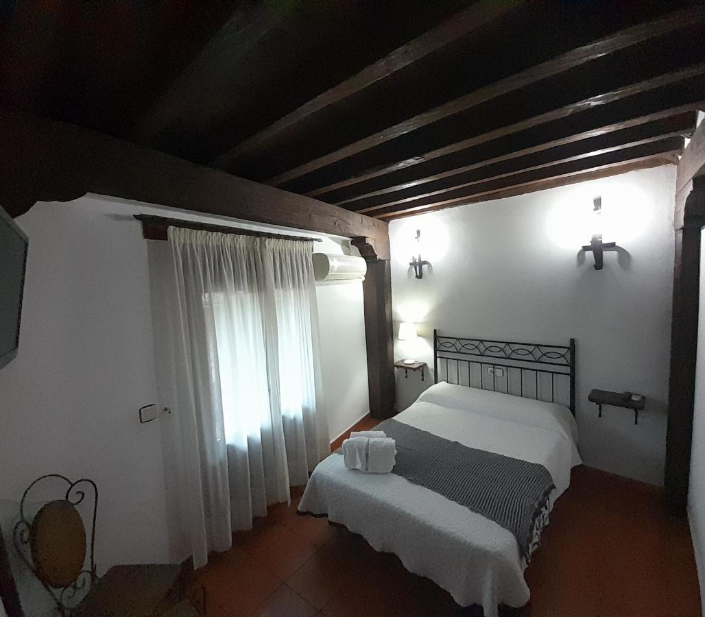 Double or Twin Room,1357757480:JPEG
